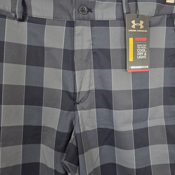 NWT Under Armour Men's Loose Fit Heat Gear Plaid Flat Front Golf Shorts Size 34 - Picture 3 of 11